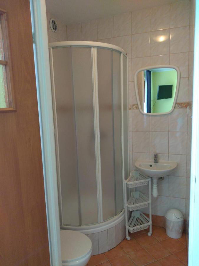 Pokoje Goscinne Anna Łeba Exterior foto