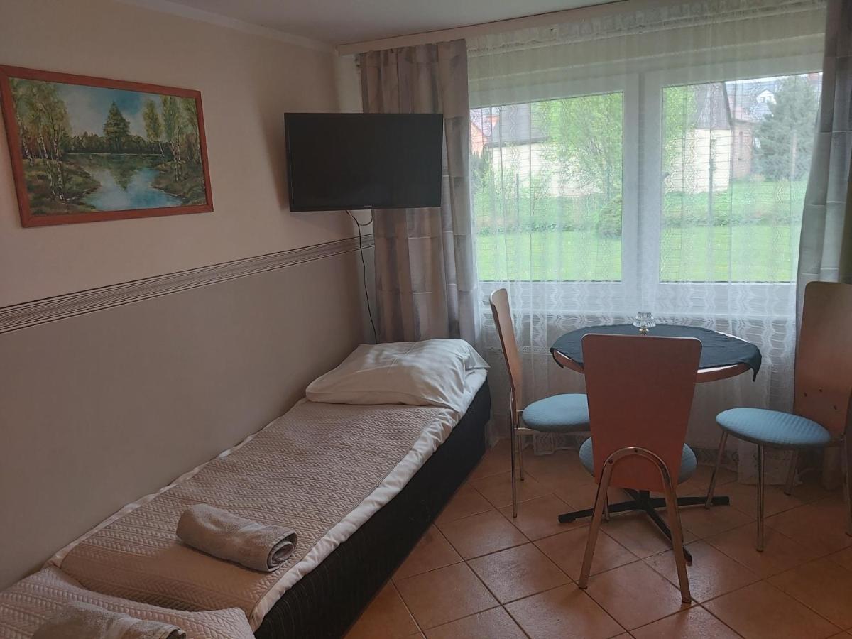 Pokoje Goscinne Anna Łeba Exterior foto